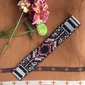 Anthropologie seed bead stretch belt
